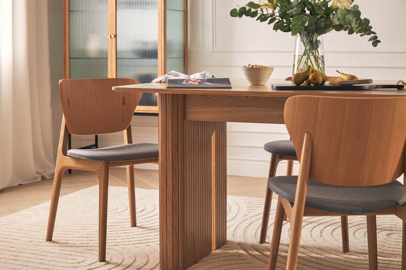 Nixrai Spisebord 140 cm med 4st Jerup Spisebordsstol - Eg - Møbler - Borde - Spisebordssæt