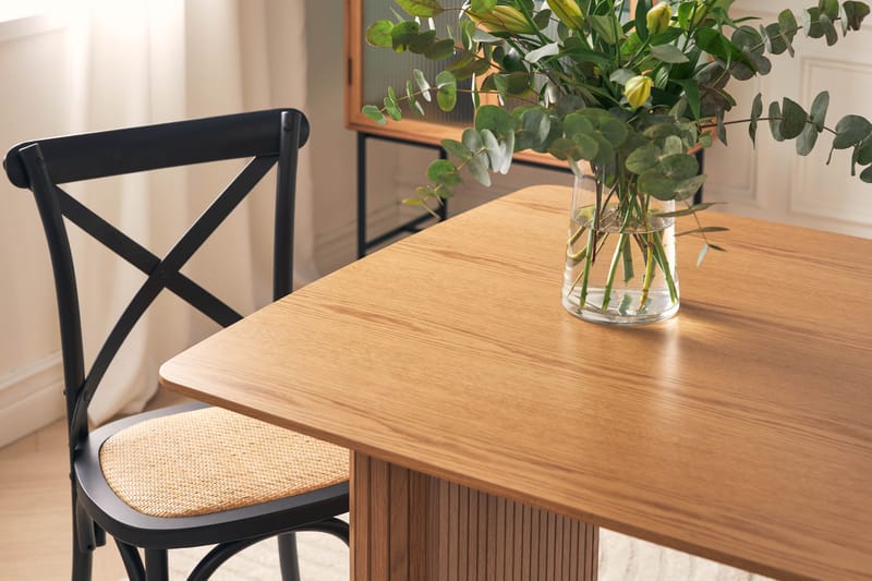 Nixrai Spisebord 200 cm med 4st Kalb Spisebordsstol - Eg - Spisebordssæt