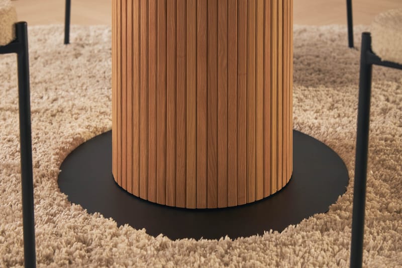 Noira Matbord 120 cm Valnöt Runt med 4st Gemmiano Mat - Brun - Møbler - Borde - Spisebordssæt