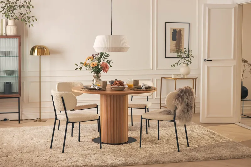 Noira Matbord 120 cm Valnöt Runt med 4st Gemmiano Mat - Brun - Møbler - Borde - Spisebordssæt