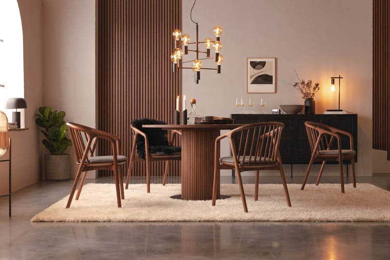 Noira Matgrupp 120 cm Runt Matbord med 4 Noira Stolar - Valnød - Møbler - Borde - Spisebordssæt