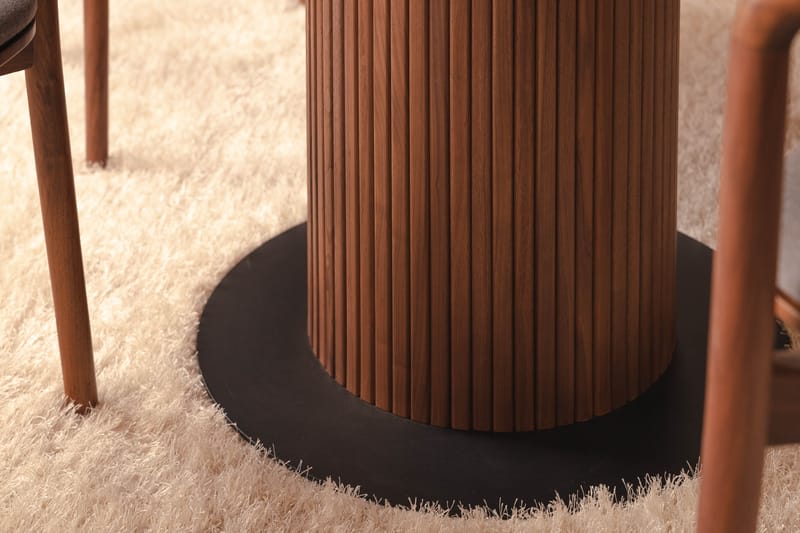 Noira Matgrupp 120 cm Runt Matbord med 4 Noira Stolar - Valnød - Møbler - Borde - Spisebordssæt