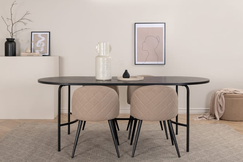 Skate ovalt spisebord med 4 Velvet Spisebordsstol - Spisebordssæt