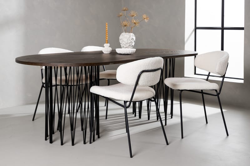 Stone Spisegruppe 220 cm Oval med 4 Chico Stole - Svart - Møbler - Borde - Spisebordssæt