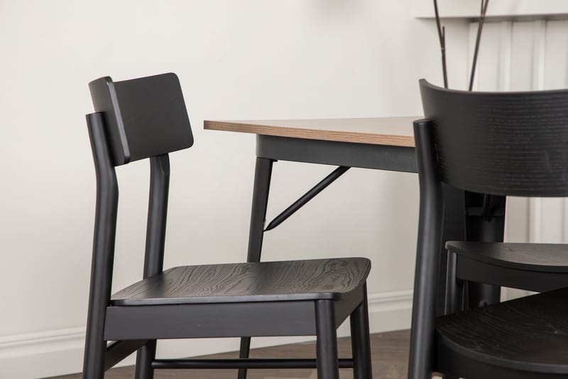 Tempe Spisegruppe 140 cm Rektangulær med 4 Montros stole - Svart - Møbler - Borde - Spisebordssæt