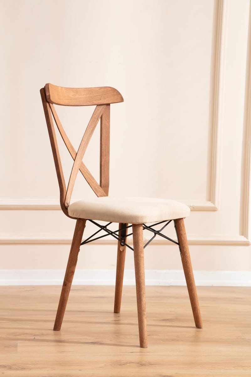 Toolenpas spisegruppe bord 130 cm + 4 stole - Brun - Møbler - Borde - Spisebordssæt