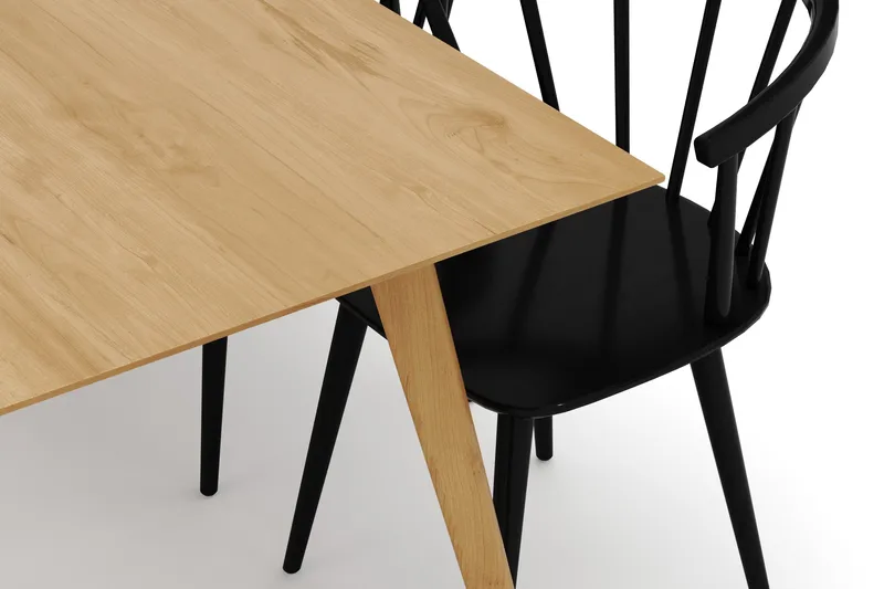 Tyrö Spisebordssæt med 6 Tyrö Armlænssstole - Oak/Black - Møbler - Borde - Spisebordssæt