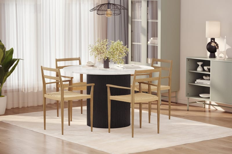 Uppveda Spisebord 120 cm Rund med 4 stk Jamna Karmstkolar - Sort/Hvid - Møbler - Borde - Spisebordssæt