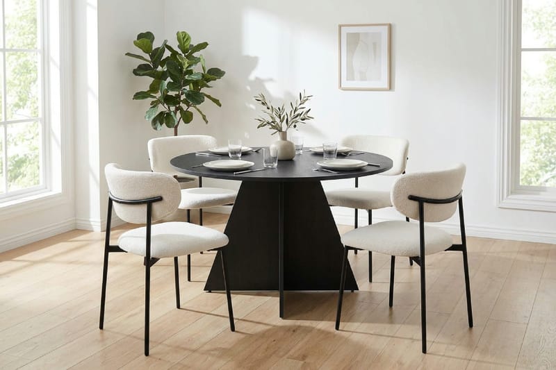 Vera spisegruppe rund 110 cm sort med 4 Lucy spisebordsstole - Sort - Møbler - Borde - Spisebordssæt