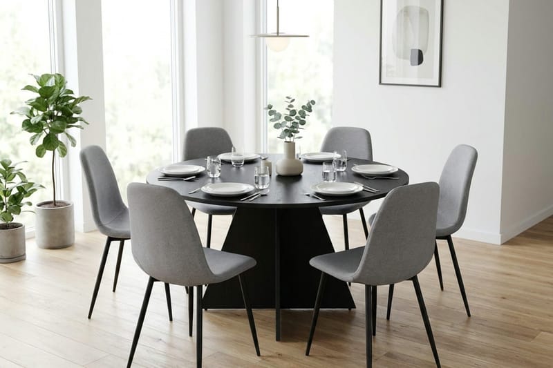 Vera spisegruppe rund 130 cm sort med 6 Nibe spisebordsstole - Sortbejdset eg - Møbler - Borde - Spisebordssæt