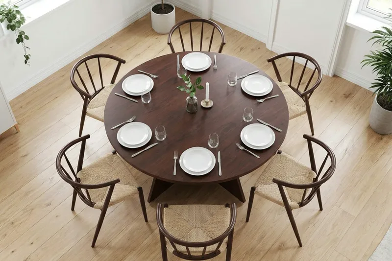 Vera spisegruppe rund 130 cm valnød med 6 Winston spisebordsstole - Valnød - Møbler - Borde - Spisebordssæt