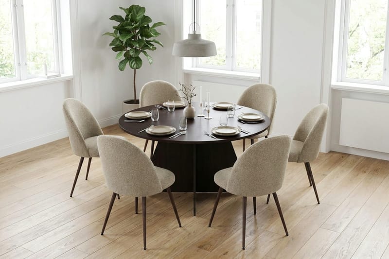 Vera spisegruppe rund 150 cm røget eg med 6 Nibe Plus-spisestole - Røget eg - Møbler - Borde - Spisebordssæt