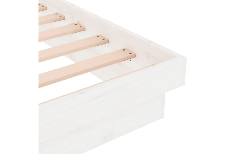 beBasic sengeramme 140x190 cm massivt træ hvid - Hvid - Møbler - Senge - Sengeramme & sengestel