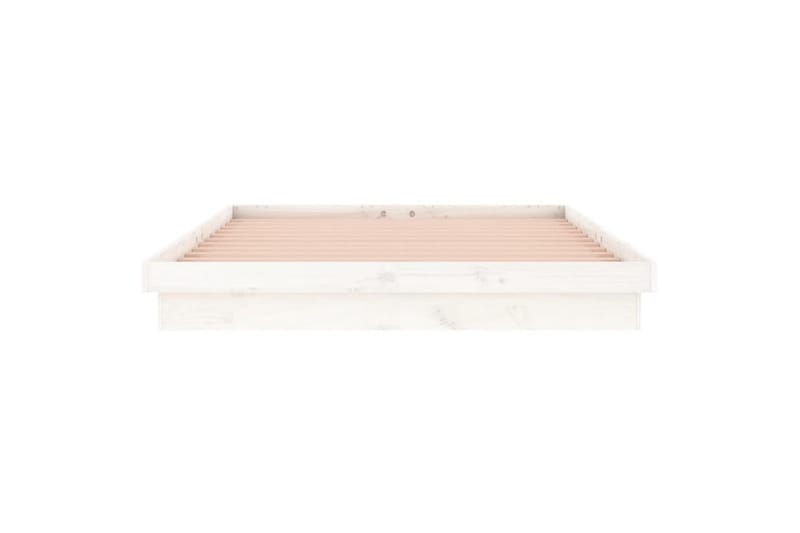 beBasic sengeramme med LED-lys 140x190 cm massivt træ hvid - Hvid - Møbler - Senge - Sengeramme & sengestel