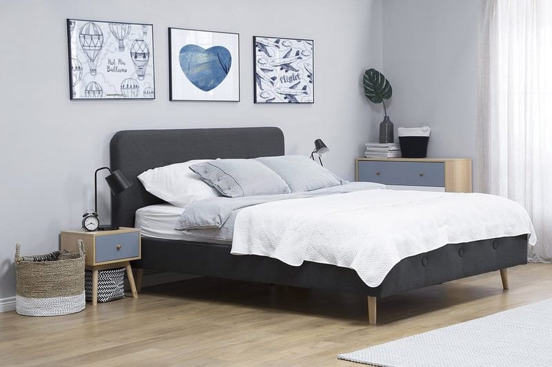 Rennes Sengeramme 140x200 cm i Hør med Sengegavl - Antracit - Møbler - Senge - Sengeramme & sengestel