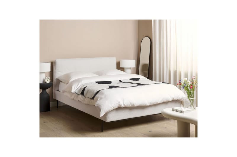 Dubbelsäng Beliani Corio med lamellram Beige-Svart, 140x200 cm White 140x200 - Møbler - Senge - Dobbeltsenge