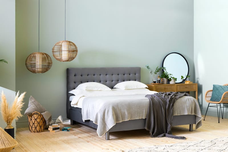 Ella sengepakke 180x200 cm med ternet gavl - Lysegrå/velour - Møbler - Senge - Komplet sengepakke