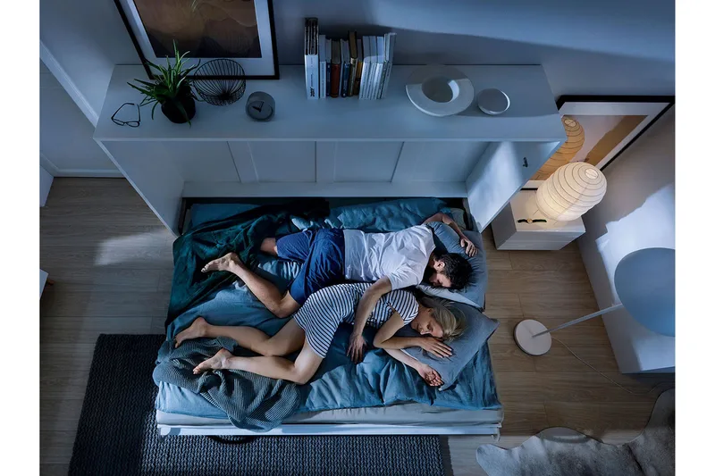 Rauk Skabsseng - Hvid Højglans - Møbler - Senge - Gæsteseng & ekstraseng - Sengeskab