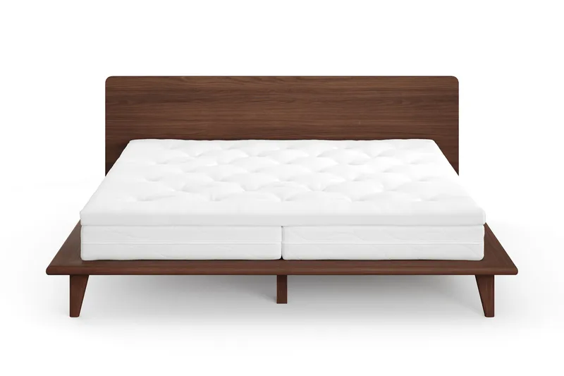 Gryning sengeramme med gavl 180x200 cm med springmadras og topmadras i polyetherskum, vaskbart betræk, Valnød