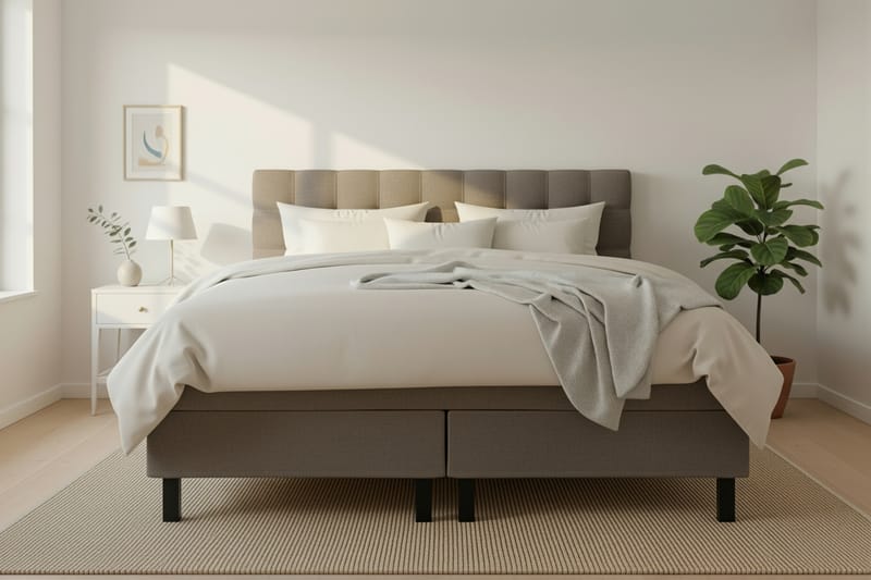 Hilton Komplet Sengpakke 160x200 cm Kontinentalseng med kvadreret sengegavl i teddy - Brun - Møbler - Senge - Komplet sengepakke