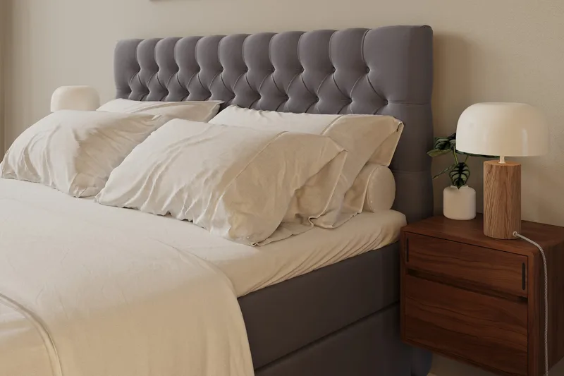 Hilton Lyx Komplet Sengepakke 180x200 cm Kontinentalseng med knapdekoreret sengegavl i fløjl - Grå - Møbler - Senge - Kontinentalsenge