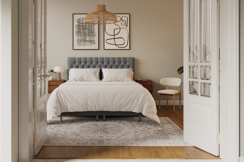 Hilton lyx Komplet Sengepakke 180x200 cm Kontinentalseng med knapdekoreret sengegavl i fløjl - Lysegrå - Møbler - Senge - Komplet sengepakke