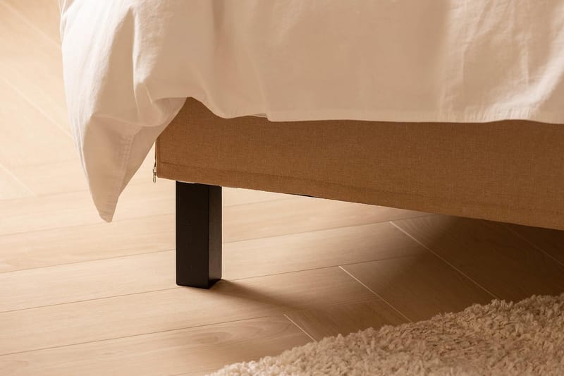 Scarlett Sengepakke 150x200 Skummadras - Knappet gavl Beige - Møbler - Senge - Komplet sengepakke