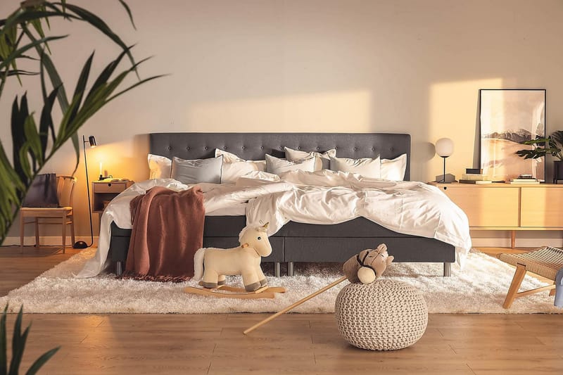 Ella Familieseng 280x200  cm - (+Flere valg) Mørkegrå - Møbler - Senge - Komplet sengepakke