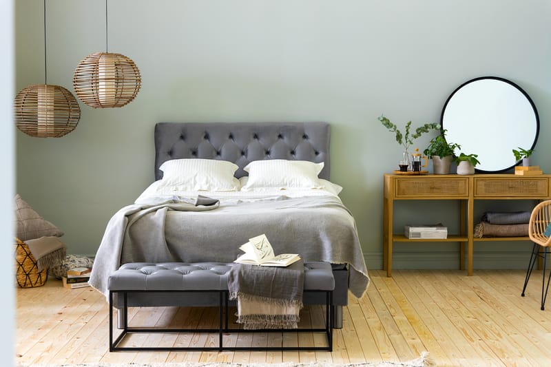 Ella Sengepakke 140x200 cm Dyb-syet hovedgavl - Lys grå / velour - Møbler - Senge - Komplet sengepakke