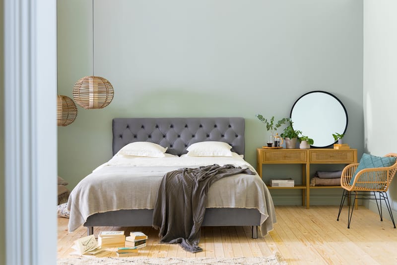 Ella Sengepakke 160x200 cm Dyb-syet hovedgavl - Lys grå / velour - Møbler - Senge - Komplet sengepakke
