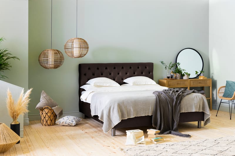 Ella Sengepakke 180x200 cm Dyb-syet hovedgavl - Brun / velour - Møbler - Senge - Komplet sengepakke