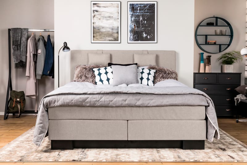 Hilton Lyx Komplet Sengepakke 210x210 - Beige - Møbler - Senge - Komplet sengepakke