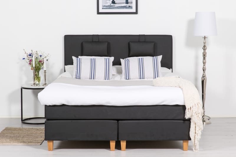 Komplet Sengepakke Hilton Lyx 140 - Sort PU/Eg - Møbler - Senge - Komplet sengepakke