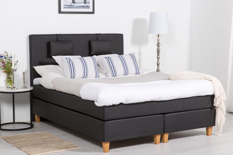 Komplet Sengepakke Hilton Lyx 160 - Sort PU/Eg - Møbler - Senge - Komplet sengepakke