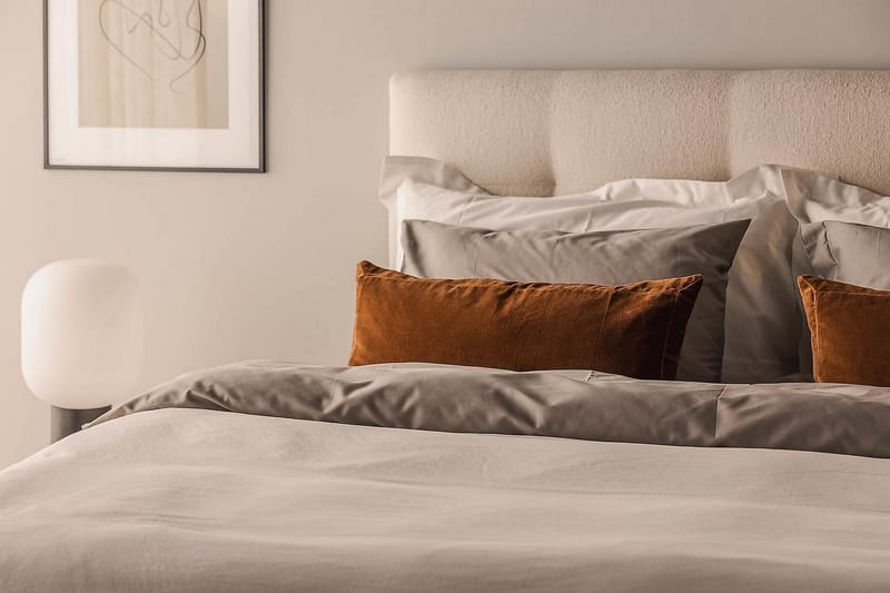 Oslo Lyx Kontinentalseng Boucle 180x200 - Lysebeige - Møbler - Senge - Komplet sengepakke