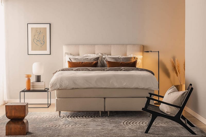 Oslo Lyx Kontinentalseng Boucle 180x200 - Lysebeige - Møbler - Senge - Komplet sengepakke