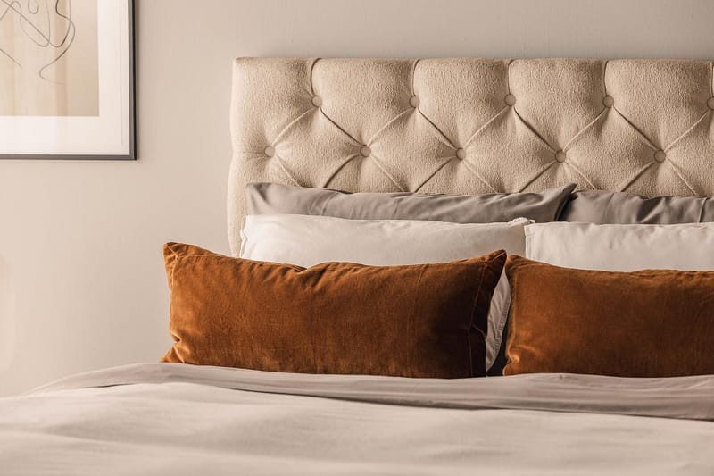 Oslo Lyx Sengepakke Boucle 140x200 Dybttuftet gavl - Beige - Møbler - Senge - Kontinentalsenge