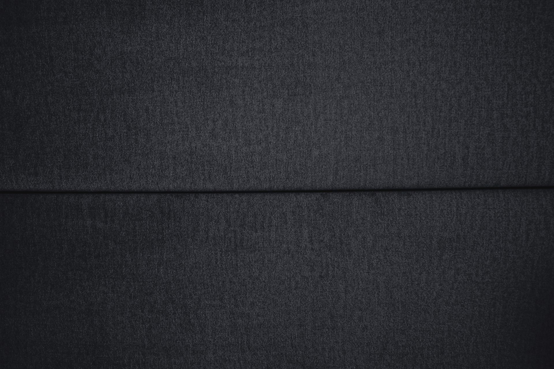 Royal Velvet Komplett Sengpakke 160x200 cm - Sort med Lave Guldben - Møbler - Senge - Kontinentalsenge