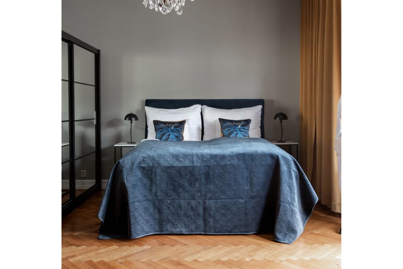 Royal Velvet Komplett Sengpakke 180x200 cm - Mørkeblå med Høje Guldben - Møbler - Senge - Komplet sengepakke