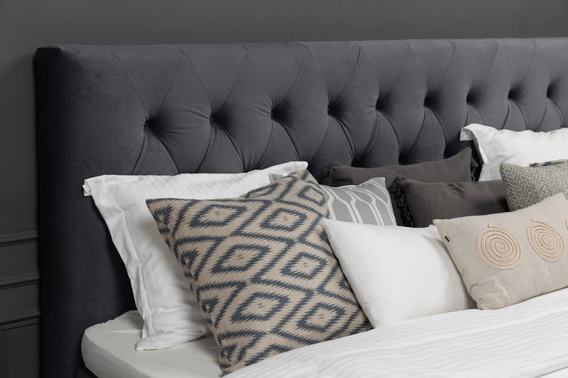 Royal Velvet Komplett Sengpakke 180x200 cm - Sort med Høje Sorte Ben - Møbler - Senge - Kontinentalsenge