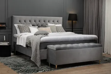 Royal Velvet Komplett Sengpakke 210x210 cm - Lysegrå med Lave Sølvben - Møbler - Senge - Kontinentalsenge