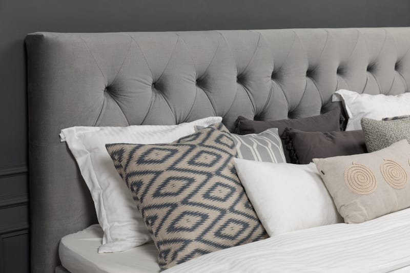 Royal Velvet Komplett Sengpakke 210x210 cm - Lysegrå med Lave Sølvben - Møbler - Senge - Kontinentalsenge