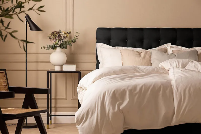 Scarlett Kontinentalseng 180x200 Skummadras - Sort - Møbler - Senge - Kontinentalsenge