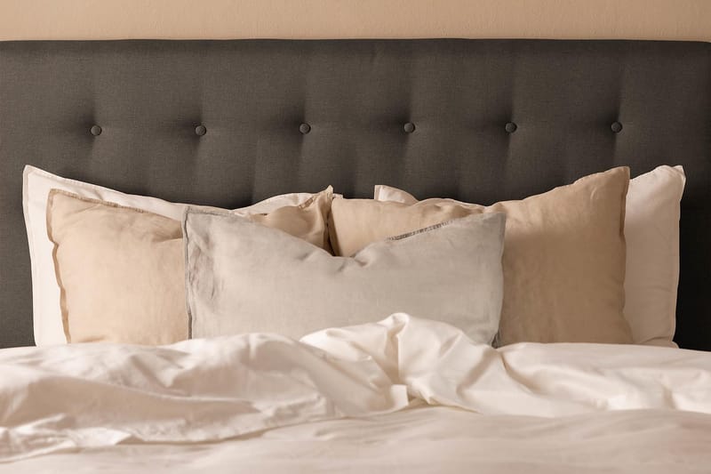 Scarlett Sengepakke 120x200 Skummadras - Knappet gavl Mørkgrå - Møbler - Senge - Kontinentalsenge