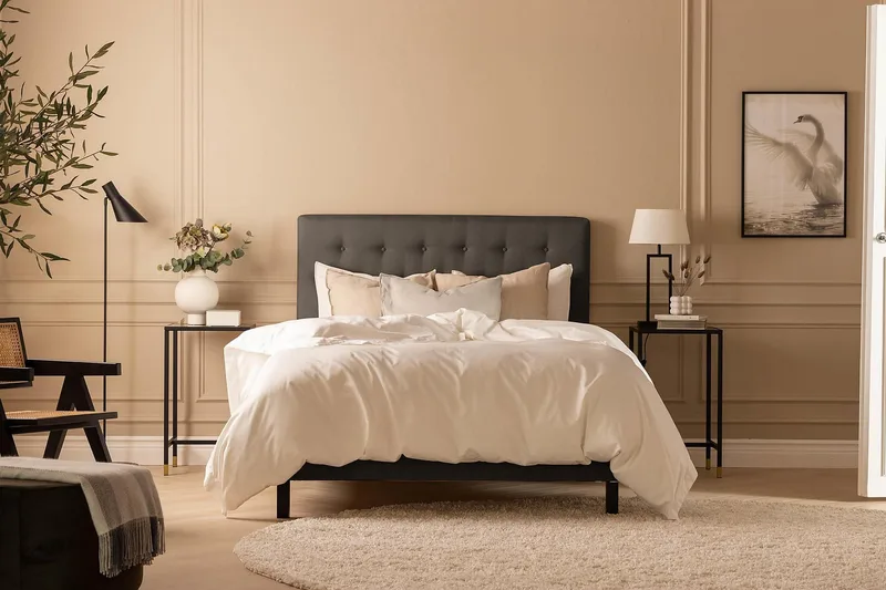 Scarlett Sengepakke 120x200 Skummadras - Knappet gavl Mørkgrå - Møbler - Senge - Kontinentalsenge