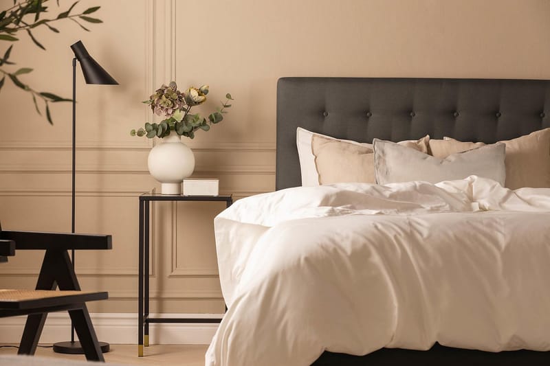 Scarlett Sengepakke 120x200 Skummadras - Knappet gavl Mørkgrå - Møbler - Senge - Kontinentalsenge