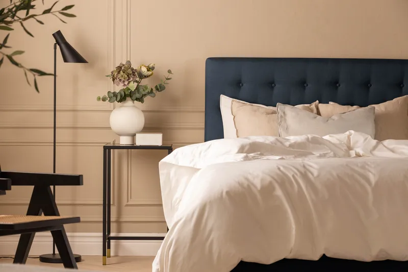 Scarlett Sengepakke 140x200 Skummadras - Knappet gavl Blå - Møbler - Senge - Kontinentalsenge