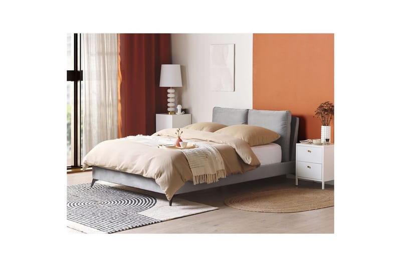 Seng med lamelramme Melle - Grå, sort/Fløjl, 140x200 cm - Møbler - Senge - Sengeramme & sengestel