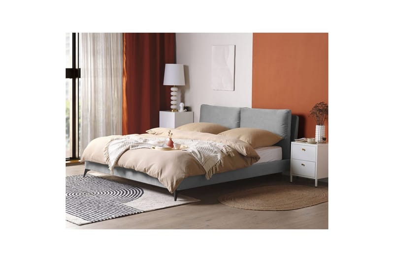 Seng med lamelramme Melle - Grå, sort/Fløjl, 180x200 cm - Møbler - Senge - Sengeramme & sengestel