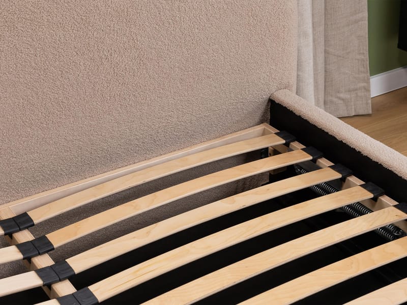 seng Polstret seng TALORI Lambi 04 160x200 cm - Møbler - Senge - Sengeramme & sengestel